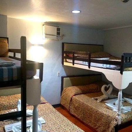 Sola Eleganza Apartelle Quezon City Bagian luar foto