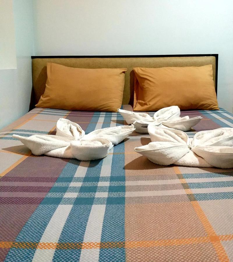 Sola Eleganza Apartelle Quezon City Bagian luar foto
