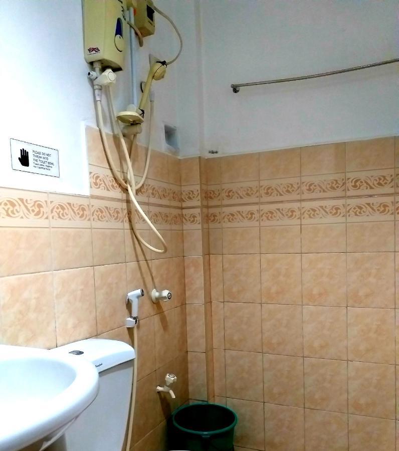 Sola Eleganza Apartelle Quezon City Bagian luar foto