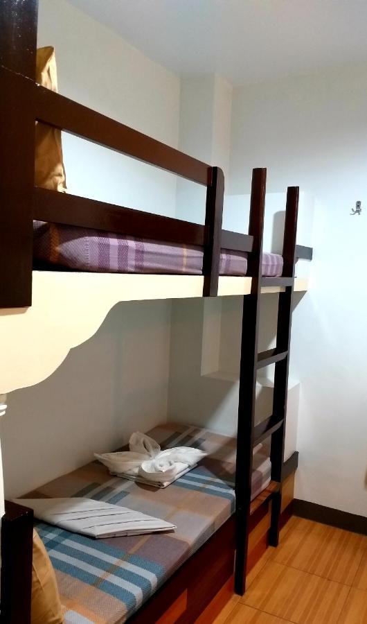 Sola Eleganza Apartelle Quezon City Bagian luar foto