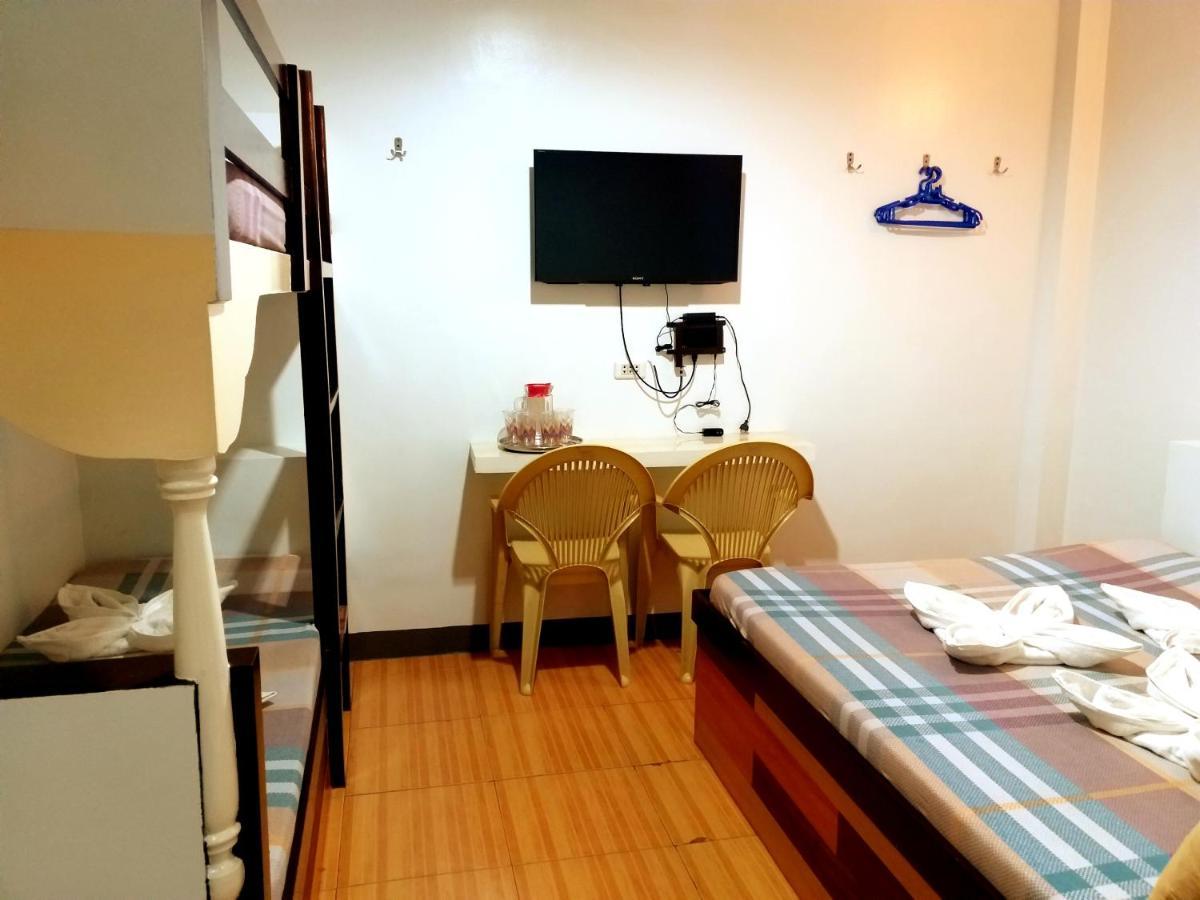 Sola Eleganza Apartelle Quezon City Bagian luar foto