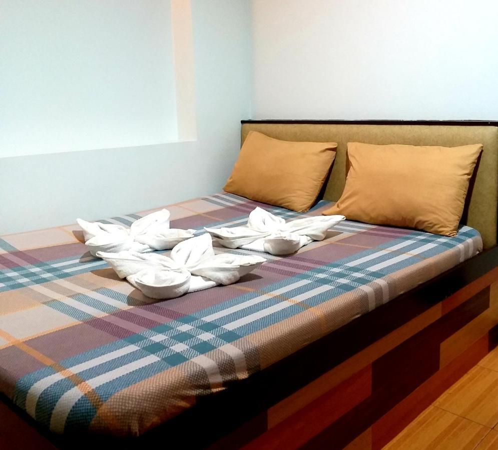 Sola Eleganza Apartelle Quezon City Bagian luar foto