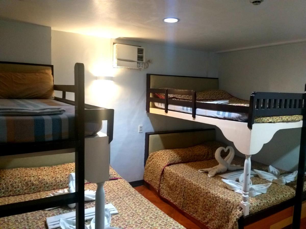 Sola Eleganza Apartelle Quezon City Bagian luar foto